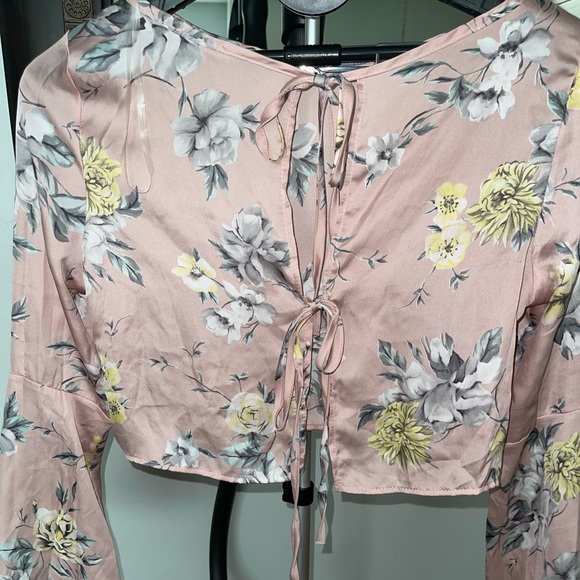 Silk floral shorts set - Picture 3 of 11